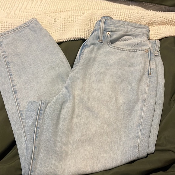 Madewell The Perfect Vintage Jean in Fitzgerald Wash Jeans - Picture 6 of 6